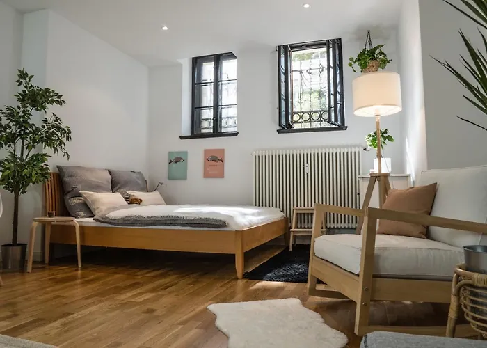 THE JUNGLE Apartment am Zoo - NETFLIX + WiFi inklusive